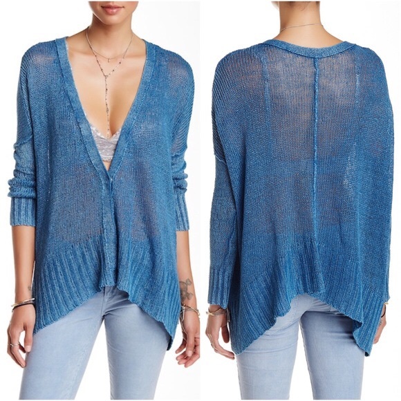 Free People Sweaters - FREE PEOPLE blue knit cardigan NWT Adorable XS